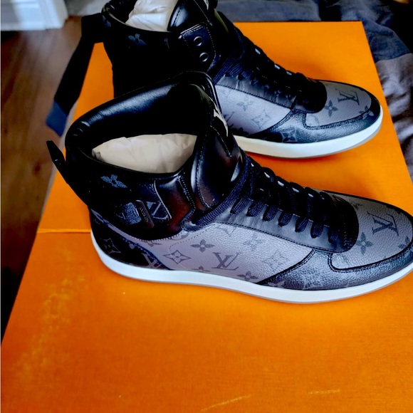 Louis Vuitton shoes - Picture 1 of 6